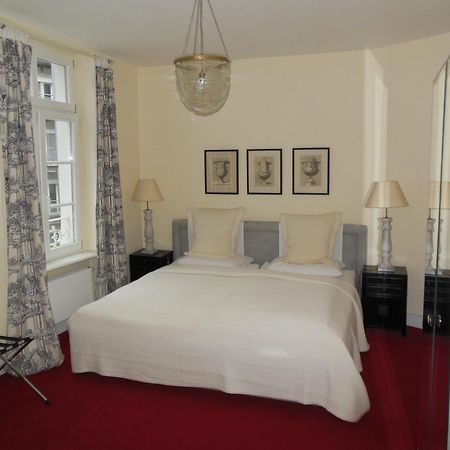 Dirazi Guesthouse & Apartments Gmbh Frankfurt am Main Eksteriør bilde