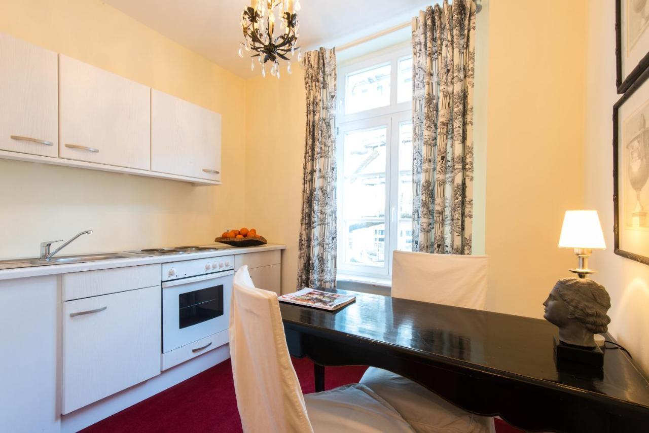 Dirazi Guesthouse & Apartments Gmbh Frankfurt am Main Eksteriør bilde