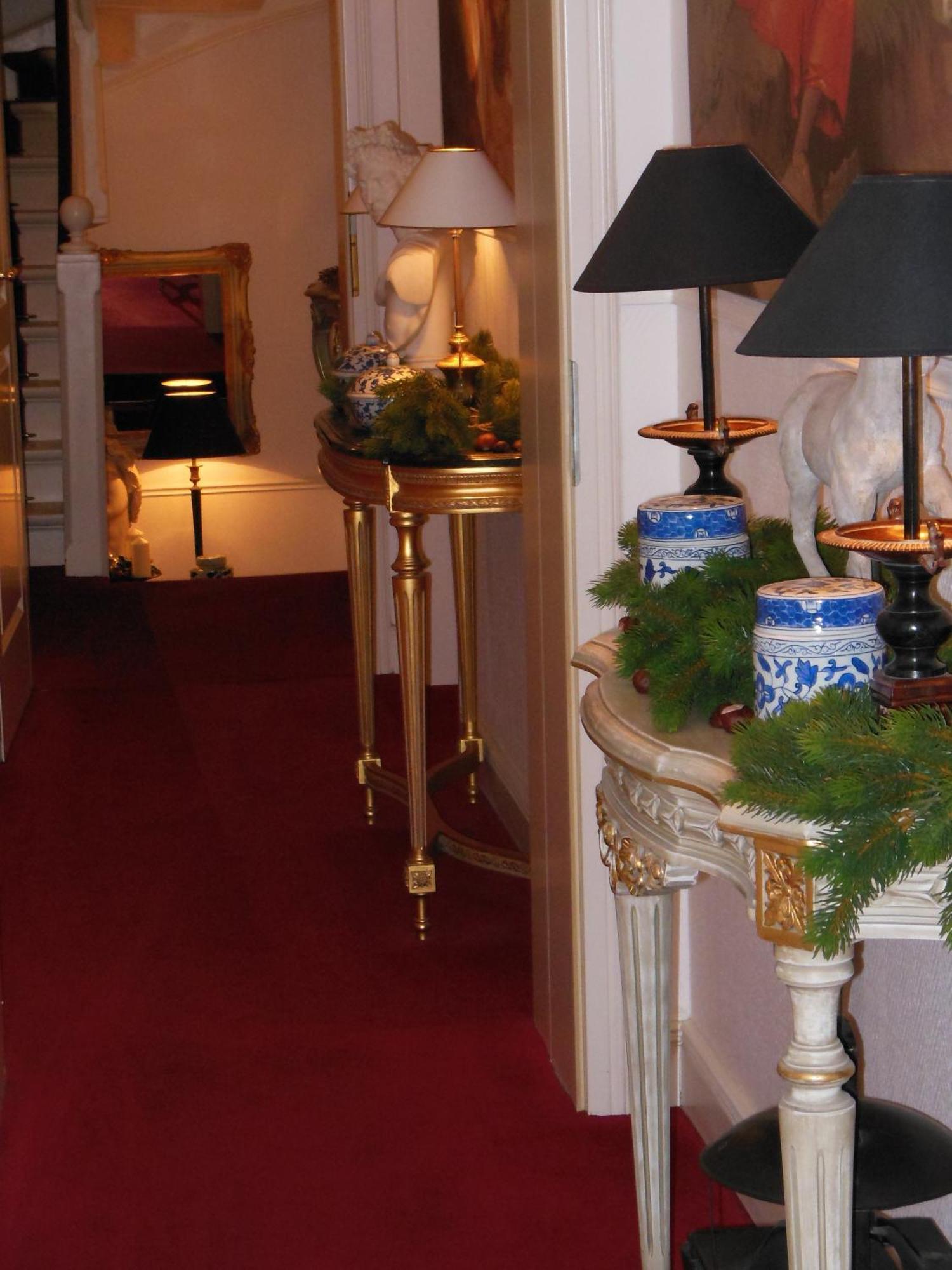 Dirazi Guesthouse & Apartments Gmbh Frankfurt am Main Eksteriør bilde