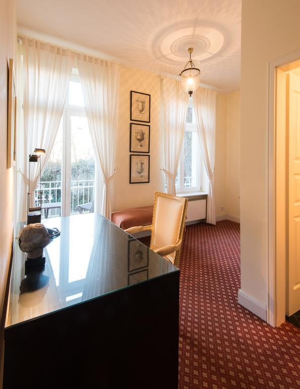 Dirazi Guesthouse & Apartments Gmbh Frankfurt am Main Eksteriør bilde