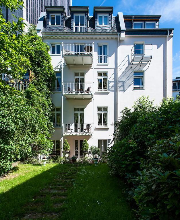 Dirazi Guesthouse & Apartments Gmbh Frankfurt am Main Eksteriør bilde